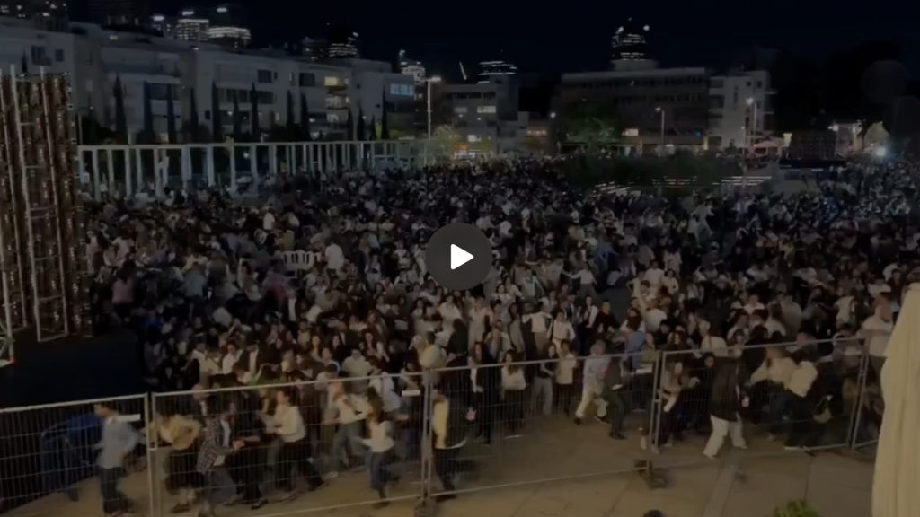 ক্ষেপণাস্ত্র আতঙ্কে ইসরায়েলে বিশৃঙ্খলা, শেল্টারে ঢুকতে গিয়ে আহত বহু মানুষ